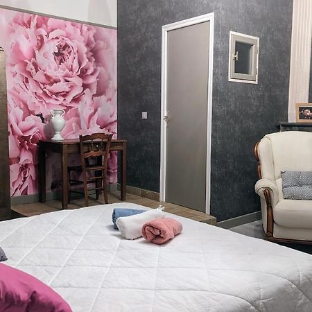 La Salabertie Hotell Bagnac Eksteriør bilde