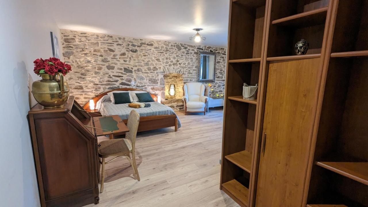 La Salabertie Hotell Bagnac Eksteriør bilde